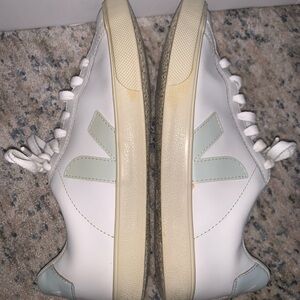 VEJA | Campo Leather White Matcha | Size 6